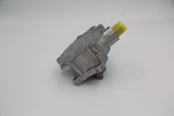 Auto Part Brake Booster Vacuum Pump BB5Z2A451C BB5E2A451BD LR025601 31370519 For Land Rover Volvo Jaguar