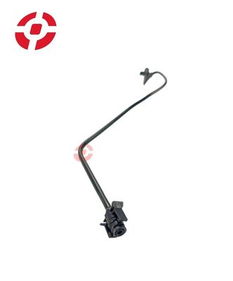 Expansion tank overflow hose OE LR032094 Engine expansion tank reservoir overflow hose pipe for Land Rover